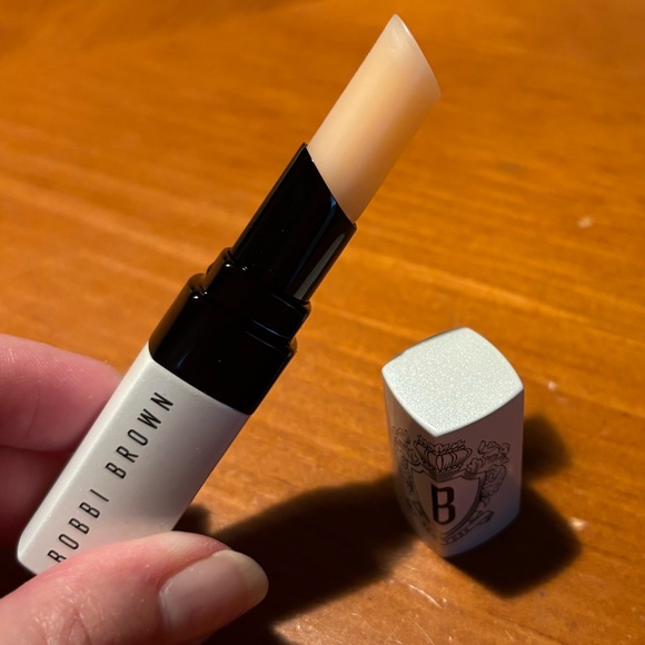 Bobbi Brown Extra Lip Tint Lip Balm Bare Pink - Picture 5 of 16